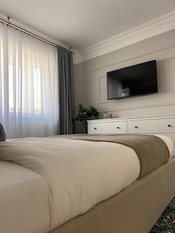 Central Spacious Apartment With Balcony - Alba Carolina Alba Iulia Exteriér fotografie